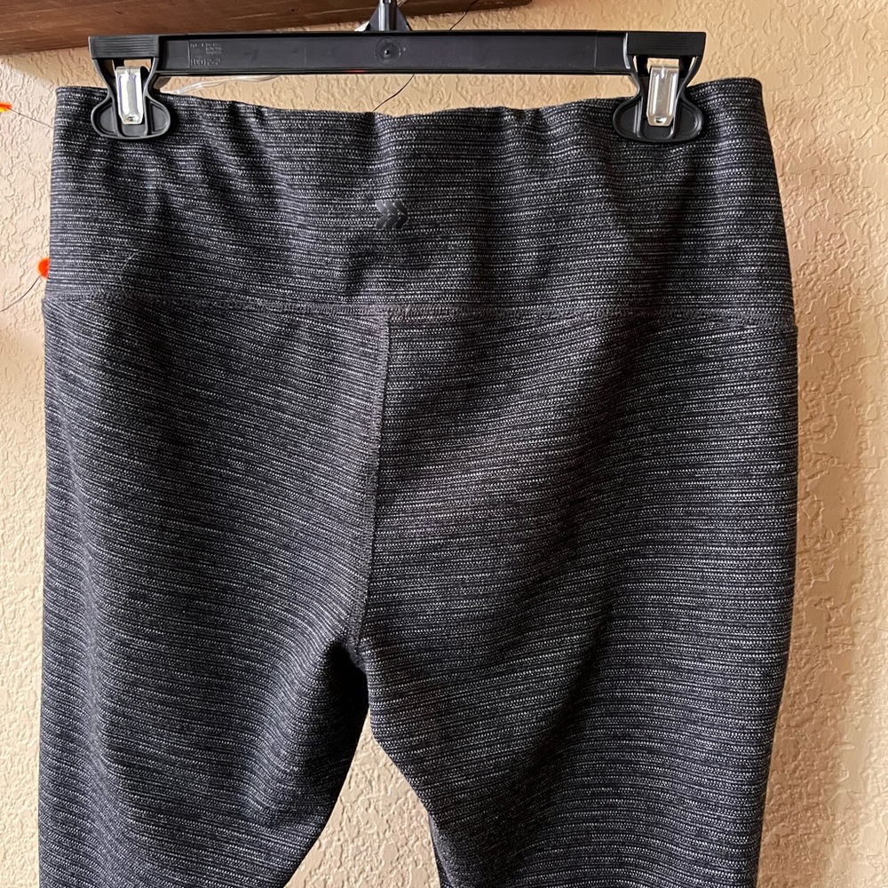 All in Motion Womens Crop Pant, Legging - Picture 3 of 5